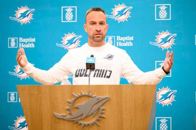 MIAMI GARDENS, FL - AUGUST 10: Miami Dolphins head coach Jeff Hafley gestures as he speaks to the media during the Miami Dolphins Training Camp on August 10 2026, at the Baptist Health Training Complex in Miami Gardens, FL. (Photo by Doug Murray Icon Sportswire) NFL, American Football Herren, USA AUG 10 Dolphins Training Camp EDITORIAL USE ONLY Icon796260810104