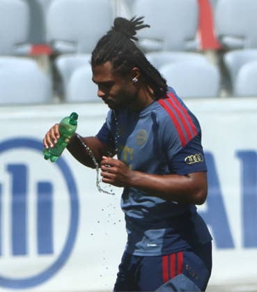 August 10, 2026, FC Bayern Training, Saebenerstrasse, Munich, Soccer, Sports, Pictured: Serge Gnabry taking a break, FC Bayern Munich
