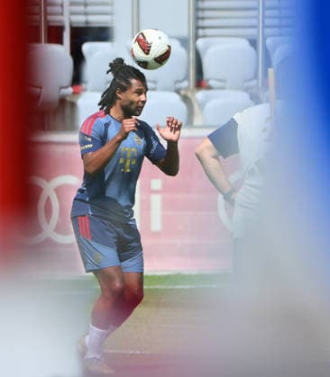 August 10, 2026, FC Bayern Training, Saebenerstrasse, Munich, Soccer, Sports, Pictured: Serge Gnabry, FC Bayern Munich