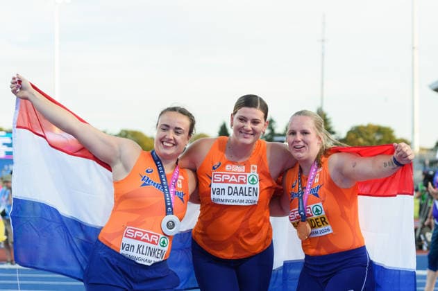 BIRMINGHAM, GREAT BRITAIN - August 10: Jorinde Van Klinken (Netherlands), Alida Van Daalen (Netherlands) and Jessica Schilder (Netherlands) after the shot put final during the European Athletics Championships 2026 at Alexander Stadium in Birmingham, Great Britain (Photo by Sven Beyrich Sports Press Photo) Copyright: xSvenxBeyrich SportsxPressxPhotox Sportspressphoto_SPR204143