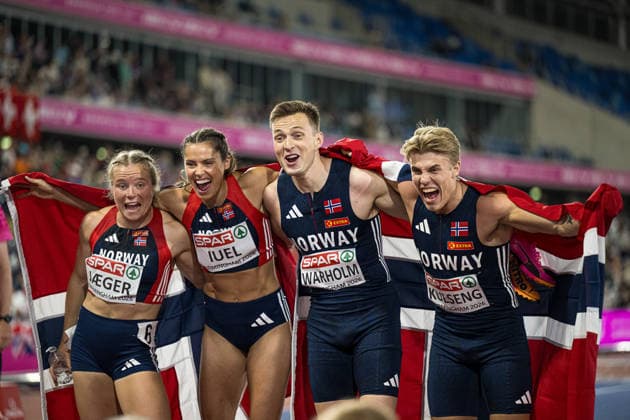 August 10, 2026: Henriette Jaeger of Norway, Amalie Iuel of Norway, Karsten Warholm of Norway, and Andreas Ofstad Kulseng of Norway celebrate after competing in the mixed 4x400-meter relay on Day 1 of the 2026 European Athletics Championships on August 10, 2026 in Birmingham. Photo by Mathias Bergeld. BILDBYRAN code MB MT1064. track and field, athletics, friidrett, friidrotts EM, 2026 European Athletics Championships, 1 BBENG, Norway, celebration, relay  Copyright: MATHIASxBERGELD BB260810MB136