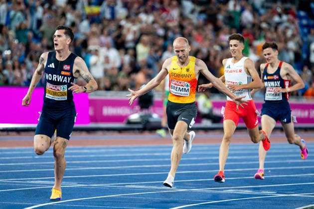 August 10, 2026, GBR, Track and Field, 2026 European Championships, Evening Session Day 1, Birmingham Florian Bremm of Germany celebrates at the finish line after winning the silver medal for second place, ahead of Jakob Ingebrigtsen of Norway, Men’s 5,000-meter Race, Final, Alexander Stadium, Birmingham, England, Great Britain Copyright: xNordphoto Memmlerx
