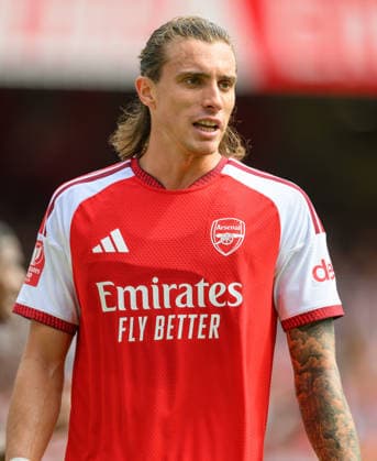 09 August 2026 - Arsenal v Borussia Dortmund - Emirates Stadium - London. Arsenal v Borussia Dortmund - Emirates Stadium - London. Arsenal s Riccardo Calafiori in action. Picture : Mark Pain LONDON England  Copyright: xMarkxPainx