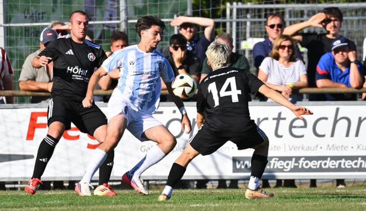 August 11, 2026 Soccer Season 2026–2027 BFV Toto Cup FC Wendelstein TSV 1860 Munich Lions xwoxzix Cristian Leone 17, TSV 1860 Munich vs. Carlos Schepl 4, FC Wendelstein Joschua Baran 14, FC Wendelstein f, right