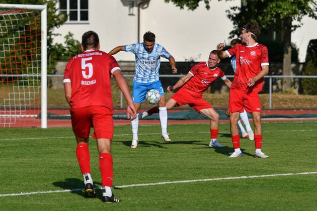 Penalty area play featuring Yannik Glessing of SV Stuttgarter Kickers, 07 and Leon Oeschger of FC Rottenburg, 13 FC Rottenburg vs. SV Stuttgarter Kickers, Soccer, WFV Cup, Group 3, Round 3, Württemberg, 2026–2027 Season, August 11, 2026, FC Rottenburg vs. SV Stuttgarter Kickers, Soccer, WFV Cup, Group 3, Round 3, Württemberg, 2026–2027 Season, August 11, 2026, Rottenburg am Neckar Copyright: xEibner-Pressefoto RalphxKunzex EP_RKE