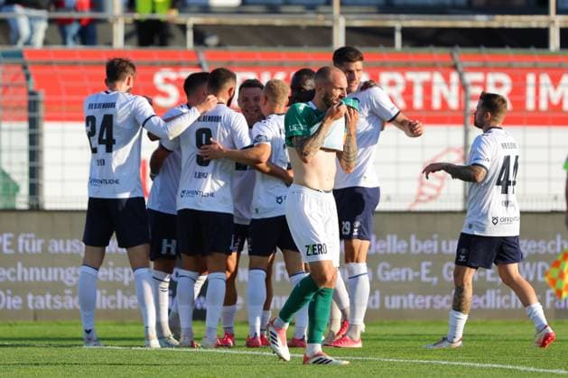 August 26, 2026, GER, Regionalliga Nord, Soccer, Matchday 1, 2026–2027 Season, Dietmar Scholze Stadium at the Lohmühle, VfB Lübeck vs. VfB Oldenburg Goal celebration Cheering Goal scorer(s) Nico Knystock of VfB Oldenburg (44) celebrates the goal that made it 0–1 Photo: nordphoto GmbH, Tauchnitz, Lübeck, Dietmar Scholze Stadium an der Lohmuehle, SH, Germany Copyright: xnordphotoxGmbHx xTauchnitzx