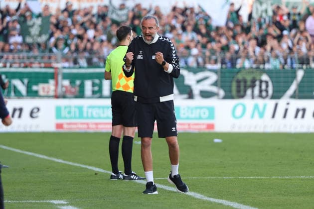 Soccer I Men s Team I 2026–2027 Season I Regionalliga Nord I Matchday 3 I VfB Lübeck vs. VfB Oldenburg I August 11, 2026: Coach Dario Fossi celebrates, VfB Oldenburg, Lübeck Stadium an der Lohmühle, Schleswig-Holstein, Germany Copyright: xLobeca VivianxPfaffx