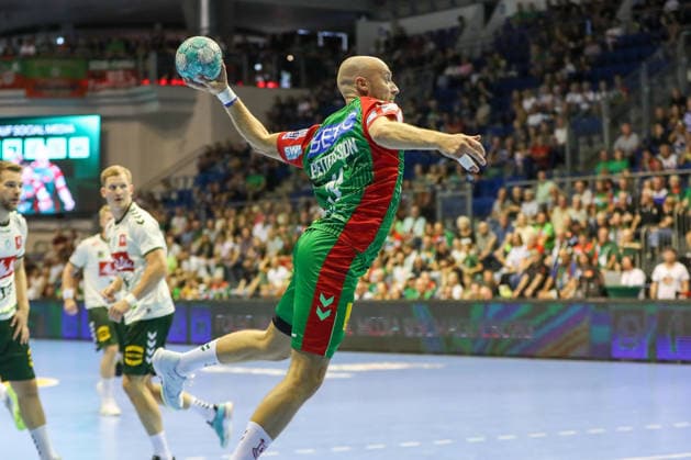 August 11, 2026, xgox, Handball Hummel Cup 2026 SC Magdeburg vs. GWD Mindenemspor, from left: Daniel Pettersson (Magdeburg), No. 11 scores a goal, goal scorer, scores the goal, Magdeburg