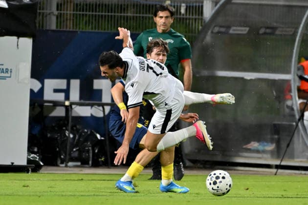 CELJE; SLOVENIA - ARMENIA 11: Artur Serobyan of Ararat-Armenia (R) in action against Leonardo Koutris of Celje (L) during the UEFA Champions League QR-3 second match between Celje (Slovenia) and Ararat-Armenia (Armenia) at Stadion Celje, Celje on August 11, 2026 in Celje, Slovenia. (Photo by Igor Kupljenik Sports Press Photo). Copyright: xIgorxKupljenikx xSPPx Sportspressphoto_SPR204336