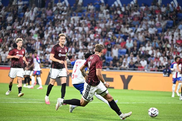 Football, Champions League qualifiers, Olympique Lyon – Sparta Prague
