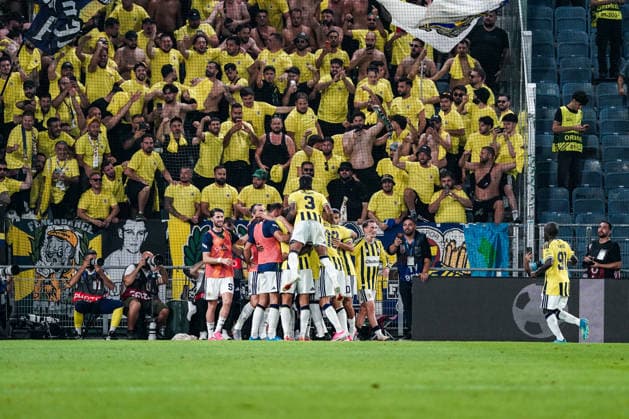 Soccer Austria UEFA Champions League Qualifying 2026–2027, Round 3, August 11, 2026: SK Sturm Graz (Austria) vs. Fenerbahçe Istanbul (Turkey) at Merkur Arena, Graz, Austria. Fenerbahçe celebrates Talisca’s goal to make it 0–1. Fenerbahçe SK Copyright: xLUKAxKOLANOVICx