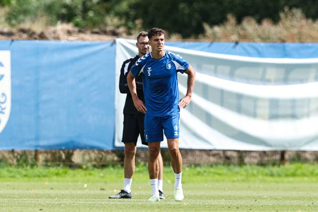 Tobias Müller, 1. FC Magdeburg, 5, and Coach Pascal Ibold, 1. FC Magdeburg 2, Bundesliga, 2026–2027 season, 1. FC Magdeburg training session at the Avnet Arena in Magdeburg, soccer, man, men, Germany, August 11, 2026
