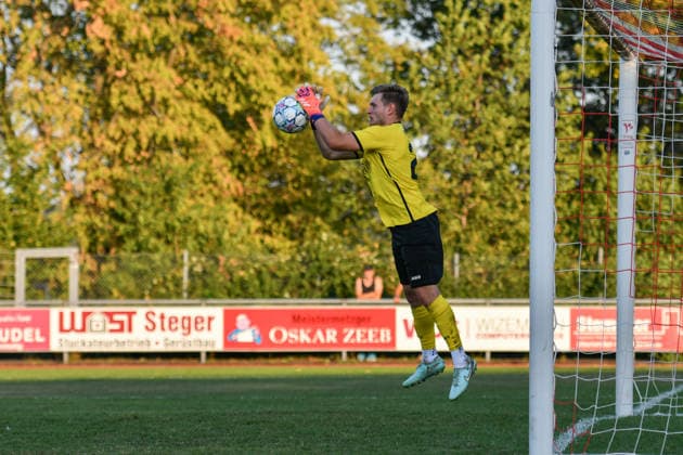 Julian Haefner of FC Rottenburg, 26, had his hands full: FC Rottenburg vs. SV Stuttgarter Kickers, Soccer, WFV Cup, Group 3, Round 3, Württemberg, 2026–2027 Season, August 11, 2026, FC Rottenburg vs. SV Stuttgarter Kickers, Soccer, WFV Cup, Group 3, Round 3, Württemberg, 2026–2027 Season, August 11, 2026, Rottenburg am Neckar Copyright: xEibner-Pressefoto RalphxKunzex EP_RKE
