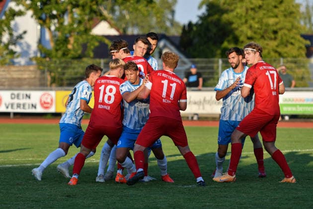 A scramble in the Rottenburg penalty area before a corner kick: FC Rottenburg vs. SV Stuttgarter Kickers, Soccer, WFV Cup, Group 3, Round 3, Württemberg, 2026–2027 Season, August 11, 2026, FC Rottenburg vs. SV Stuttgarter Kickers, Soccer, WFV Cup, Group 3, Round 3, Württemberg, 2026–2027 Season, August 11, 2026, Rottenburg am Neckar Copyright: xEibner-Pressefoto RalphxKunzex EP_RKE