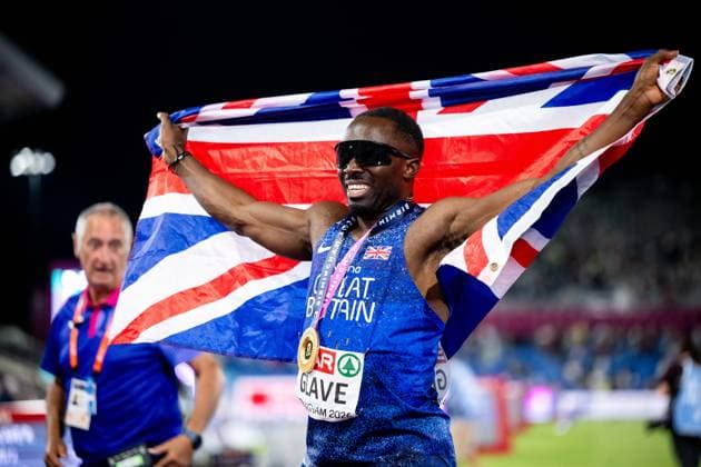 August 11, 2026, GBR, Track and Field, 2026 European Championships, Evening Session, Day 2, Birmingham: Romell Glave of Great Britain celebrates his victory and gold medal in the men s 100-meter dash final at Alexander Stadium in Birmingham, England, Great Britain Copyright: xNordphoto Memmlerx