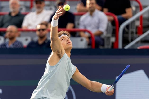 August 11, 2026, Montreal, Quebec, Canada: BEN SHELTON (5) from USA serving in match against Jakub Mensik (13) from Czech Republic in quarter final at Canadian Open at IGA stadium in Montreal, Quebec, Canada on 2026-08-11 TENNIS: Canadian Open Montreal 2026  - ZUMAl189 20260811_zsp_l189_076 Copyright: xYannickxLegarex