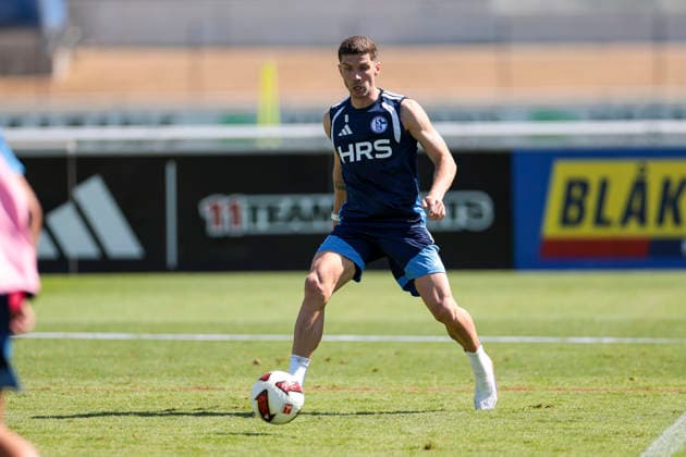 August 12, 2026, Soccer, FC Schalke 04 Training Robin Gosens FC Schalke 04 Gelsenkirchen FC Schalke 04 Training Facility NRW Germany xRHR PHOTO YYx Copyright: RHR-FOTOx RHR-FOTO YY