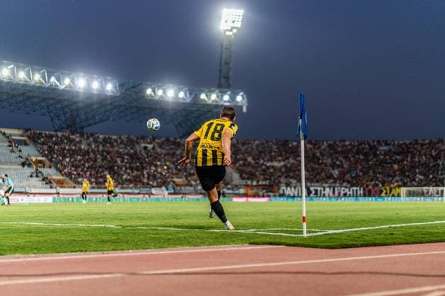 Superbet Supercup Greece, AEK Athens vs. OFI Crete on August 12, 2026, at Pankritio Stadium in Heraklion; Razvan Marin taking a corner kick Copyright: xBahhoxKarax