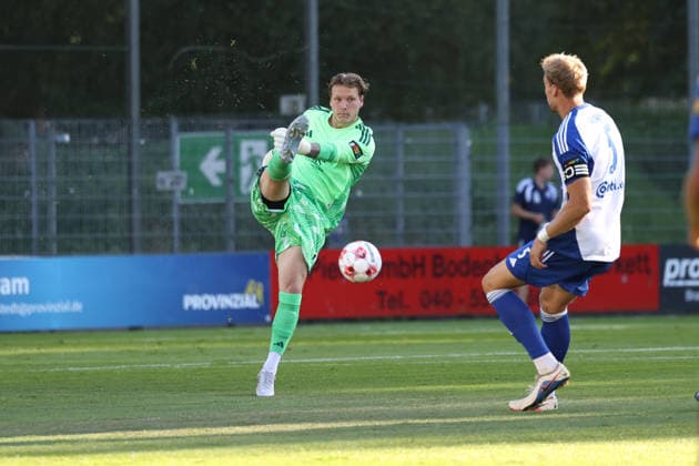 Soccer I Men s I 2026–2027 Season I Regionalliga Nord I Matchday 3 I Eintracht Norderstedt vs. BSV Kickers Emden I August 12, 2026 Luca Petzold 1, BSV Kickers Emden, Edmund Plambeck Stadium, Norderstedt, Schleswig-Holstein, Germany Copyright: xLobeca RalfxHomburgx