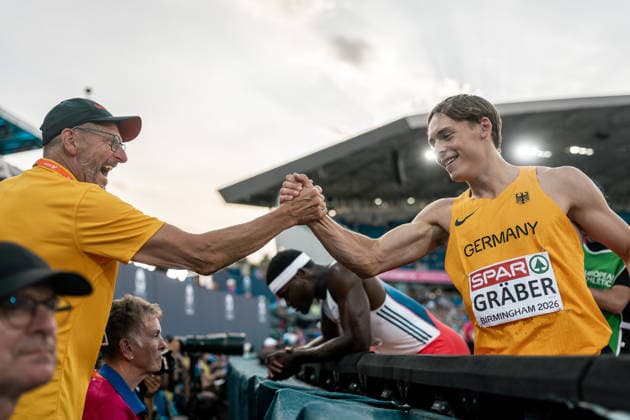 Coach Joerg Roos, Amadeus Graeber, Eintracht Frankfurt, Men s Decathlon, GBR, Track and Field, Athletics, 2026 European Athletics Championships, 2026 European Track and Field Championships, Birmingham 2026, August 9, 2026, GBR, Track and Field, Athletics, 2026 European Athletics Championships, 2026 European Track and Field Championships, Birmingham 2026, August 9, 2026, Birmingham Copyright: xStefanxMayerx EP_SMR