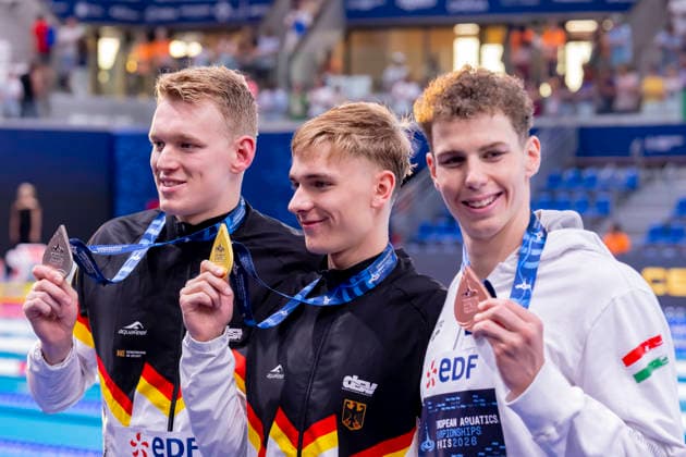 France, Paris, Centre Aquatique Olympique Metropole du Grand Paris, August 12, 2026, European Aquatics Championships, Day 13 Final Session, Sven Schwarz, Waspo 98 Hannover and Johannes Liebmann, SC Magdeburg, Germany, Photo by Eibner Pressefoto Tino Henschel European Aquatics Championships, Day 13 Final Session, Paris Copyright: xEibnerxPressefotox
