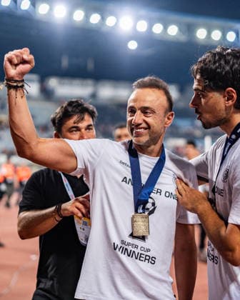 Superbet Super Cup Greece: AEK Athens vs. OFI Crete on August 12, 2026, at Pankritio Stadium in Heraklion. Christos Kontis celebrates the Super Cup victory. Copyright: xBahhoxKarax