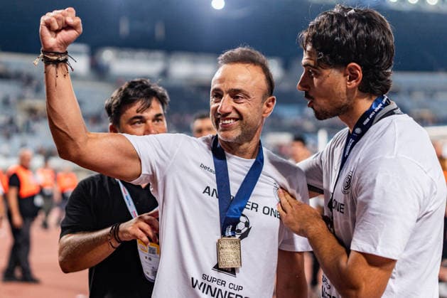 Superbet Super Cup Greece: AEK Athens vs. OFI Crete on August 12, 2026, at Pankritio Stadium in Heraklion. Christos Kontis celebrates the Super Cup victory. Copyright: xBahhoxKarax