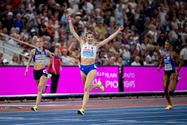 August 12, 2026, GBR, Track and Field, 2026 European Championships, Morning Session, Day 3, Birmingham: Emma Zapletalova of Slovakia celebrates her victory and gold medal at the finish line, Women’s 400-meter hurdles, Final, Alexander Stadium, Birmingham, England, Great Britain Copyright: xNordphoto Memmlerx