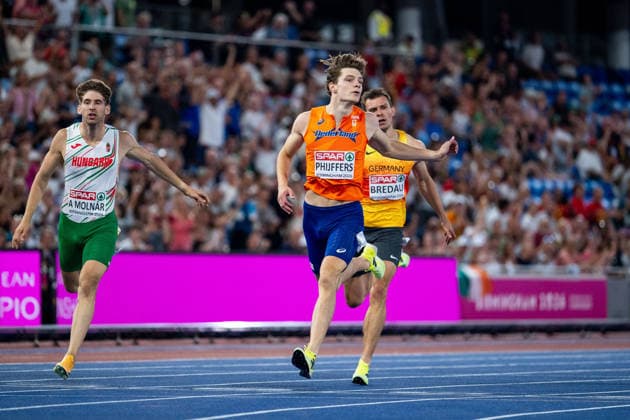 August 12, 2026, GBR, Track and Field, 2026 European Championships, Evening Session, Day 3, Birmingham: Jonas Phijffers of the Netherlands celebrates his third-place finish and bronze medal at the finish line in the Men s 400-meter Final at Alexander Stadium in Birmingham, England, United Kingdom Copyright: xNordphoto Memmlerx