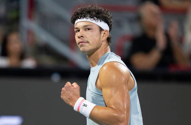 August 12, 2026, Montreal, Pq, Canada: Ben Shelton of the United States reacts during his match against compatriot Learner Tien during semifinal tennis action at the National Bank Open in Montreal on Wednesday, Aug. 12, 2026. Canada News - August 12, 2026  - ZUMAc35_ 20260812_zaf_c35_069 Copyright: xChristinnexMuschix
