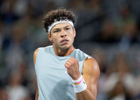 August 12, 2026, Montreal, Pq, Canada: Ben Shelton of the United States reacts during his match against compatriot Learner Tien during semifinal tennis action at the National Bank Open in Montreal on Wednesday, Aug. 12, 2026. Canada News - August 12, 2026  - ZUMAc35_ 20260812_zaf_c35_073 Copyright: xChristinnexMuschix