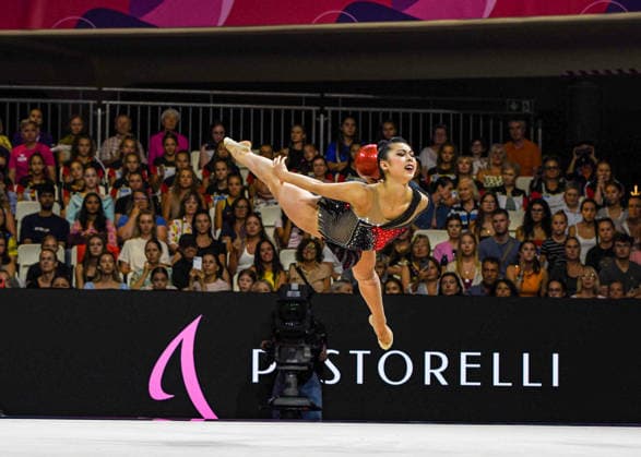 August 12, 2026, Frankfurt, Hesse, Germany: American gymnast RIN KEYS competes in the 42nd Rhythmic gymnastics, Rhythmische Sportgymnastik, RSG World Championships qualifiers in the Festhalle in Frankfurt, Hesse, Germany on Wednesday, August 12, 2026. 2026 Rhythmic Gymnastics World Championships Qualifying - ZUMAd168 20260812_zsp_d168_117 Copyright: xKaixDambachx