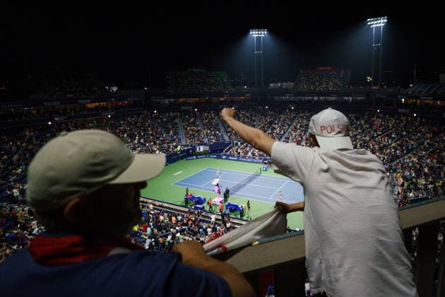 August 12, 2026, Toronto, On, Canada: Fans celebrate after Iga Swiatek of Poland defeats Elina Svitolina of Ukraine 6-3, 1-6, 6-3, during semi-final National Bank Open tennis action in Toronto, on Wednesday, Aug. 12, 2026. Canada News - August 12, 2026 - ZUMAc35_ 20260812_zaf_c35_135 Copyright: xKeitoxNewmanx