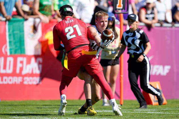Javier Alberto Vivian Quintero of Mexico and Ben Frohlich of Germany battle for the ball during the Men’s 2026 IFAF Flag Football World Championships group stage match between Mexico and Germany at the Flag Football Complex in Düsseldorf-Garath on August 13, 2026 in Düsseldorf, Germany. Photo by Alex Gottschalk, DeFodi Images