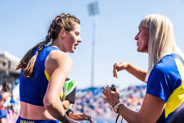 European Athletics Championships, Birmingham, August 13, 2026 BIRMINGHAM, UNITED KINGDOM AUGUST 13 Yaroslava Mahuchikh (UKR, Ukraine) and her coach Tetjana Stepaova during the women s high jump qualifying round on August 13, 2026, in Birmingham, United Kingdom Copyright: xBEAUTIFULxSPORTS UlfxSchillerx