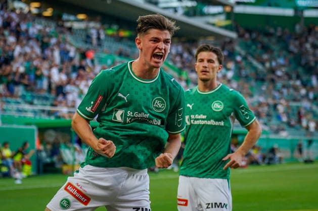 Soccer Switzerland UEFA Conference League 2026–27, Qualifying Round, Round 3, Second Leg, August 13, 2026, FC St. Gallen 1879 (Switzerland) vs. Sheriff Tiraspol (Republic of Moldova), Berit Sitter Stadium, St. Gallen, Goal and celebration of the 1–0 goal by Diego Besio (St. Gallen), 31, Joy, Emotions, Cheering Copyright: xJOERANxSTEINSIEKx