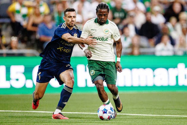 August 13, 2026: Stratos Svarnas of Rakow and Frank Junior Adjei of Hammarby during the UEFA Conference League qualifying soccer match between Hammarby and Rakow on August 13, 2026 in Stockholm. Photo by Kenta Jönsson, BILDBYRAN COP 210 KJ0361. soccer, football, UEFA Conference League, Hammarby, Rakow, bbeng  Copyright: KENTAxJÖNSSON BB260813KJ040