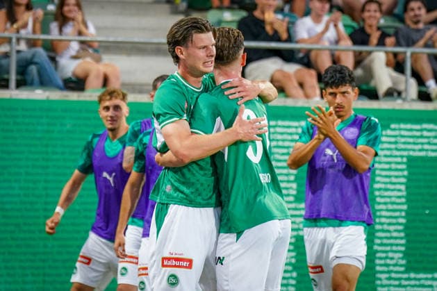 Swiss Soccer UEFA Conference League 2026–27, Qualifying Round 3, Second Leg, August 13, 2026, FC St. Gallen 1879 (Switzerland) vs. Sheriff Tiraspol (Republic of Moldova), Berit Sitter Stadium, St. Gallen; Goal and celebration of the 3–1 goal by Andrin Hunziker (St. Gallen), 9; Joy with Diego Besio (St. Gallen), 31 Emotions, celebration, facial expressions, emotion, gestures, sponsors, advertising, business, equipment: St. Galler Kantonalbank Copyright: xJOERANxSTEINSIEKx