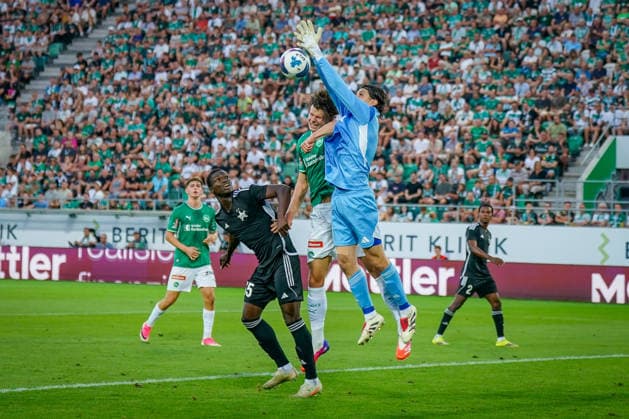 Swiss Soccer UEFA Conference League 2026–27, Qualifying Round 3, Second Leg, August 13, 2026 FC St. Gallen 1879 (Switzerland) vs. Sheriff Tiraspol (Republic of Moldova) Berit Sitter Stadium, St. Gallen Emil Timbur, Sheriff Tiraspol, 1 in action with Bourama Fomba, Sheriff Tiraspol, 35 Copyright: xJOERANxSTEINSIEKx