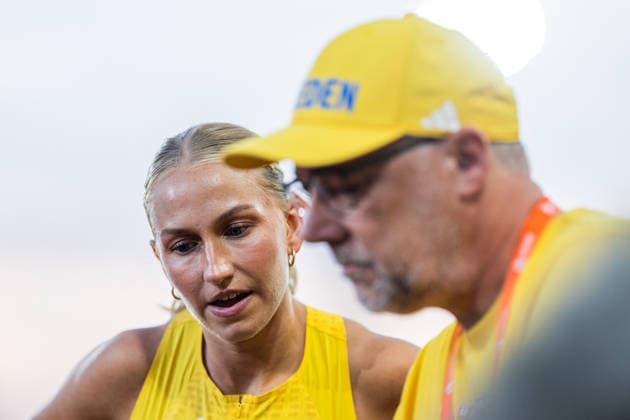 August 13, 2026: Maja Askag of Sweden with her coach during the women’s triple jump final on Day 4 of the 2026 European Athletics Championships on August 13, 2026 in Birmingham. Photo by Mathias Bergeld. BILDBYRAN code MB MT1068. track and field, athletics, friidrett, friidrotts em, em, friidretts em 2026, European Athletics Championships, 4 bbeng  Copyright: MATHIASxBERGELD BB260813MB111