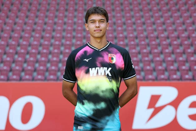 Tom Wisbereit, FC Augsburg 1907, Bundesliga 1, Photo Shoot 2026–2027, Player Profiles: Augsburg, Bavaria, Germany Copyright: ximago kolbert-press ChristianxKolbertx