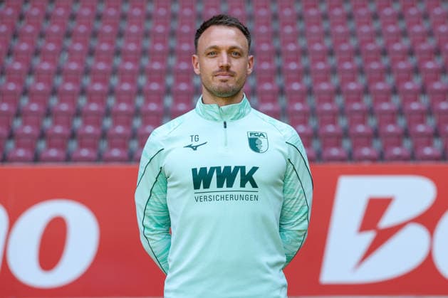 Physical Therapist Tim Gulde, FC Augsburg 1907 (1. Bundesliga), Photo Shoot 2026–2027, Player Profiles: Augsburg, Bavaria, Germany Copyright: ximago kolbert-press ChristianxKolbertx