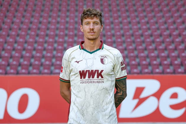 Kristijan Jakic, FC Augsburg 1907, Bundesliga 1, Photo Shoot 2026–2027, Player Portraits: Augsburg, Bavaria, Germany Copyright: ximago kolbert-press ChristianxKolbertx