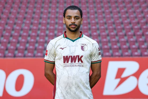 Alexis Claude Maurice FC Augsburg 1907 1. Bundesliga, Photo Shoot 2026–2027, Player Portraits: Augsburg, Bavaria, Germany Copyright: ximago kolbert-press ChristianxKolbertx