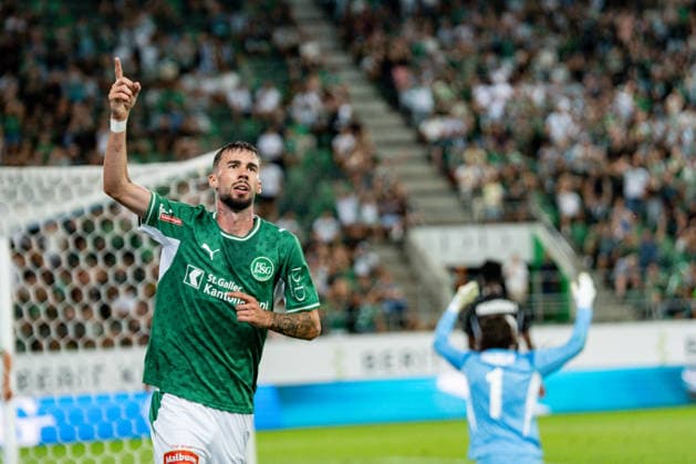 Soccer, UEFA Conference League Qualifying Round: FC St. Gallen 1879 vs. FC Sheriff Tiraspol, Thursday, August 13, 2026, Berit Sitter Stadium, St. Gallen, Switzerland, Mihailo Stevanovic 64, FC St. Gallen celebrates a 5–1 lead; goal; goal celebration Copyright: xValentinxDomgjonix
