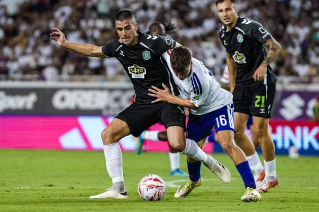 Soccer Croatia UEFA Conference League Qualifiers 2026–2027, Round 3, August 13, 2026, HNK Hajduk Split (Croatia) vs. FK Zalgiris Vilnius (Lithuania), Poljud Stadium, Split, Croatia; Petar Bosancic (FK Zalgiris), Andelo Sutalo (Hajduk Split) Copyright: xLUKAxKOLANOVICx