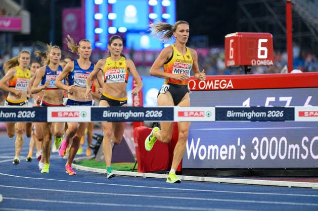 BIRMINGHAM, GREAT BRITAIN - August 13: Lea Meyer (Germany) leading the pace during the 3000 metres steeplechase final ahead of Gesa Felicitas Krause (Germany) during the European Athletics Championships 2026 at Alexander Stadium in Birmingham, Great Britain (Photo by Sven Beyrich Sports Press Photo) Copyright: xSvenxBeyrich SportsxPressxPhotox Sportspressphoto_SPR205583