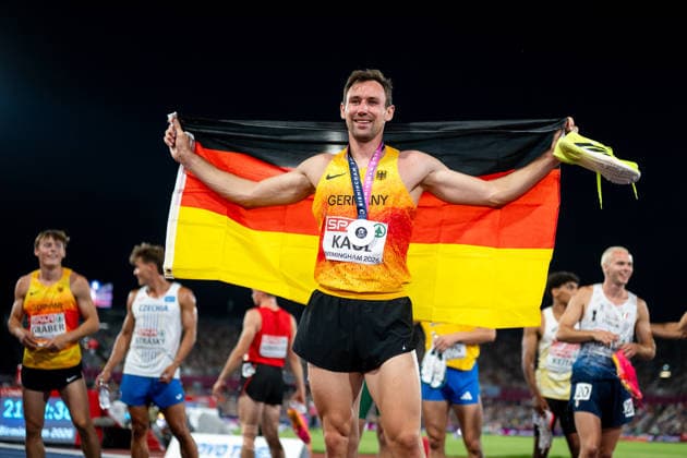August 13, 2026, GBR, Track and Field, 2026 European Championships, Evening Session, Day 4, Birmingham; Niklas Kaul of Germany celebrates his 2nd-place finish and silver medal, Men s Decathlon, Birmingham Alexander Stadium, England, United Kingdom Copyright: xNordphoto Memmlerx