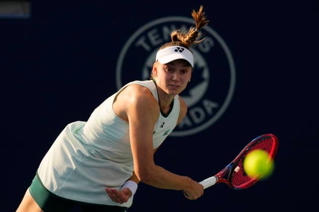 August 13, 2026, Toronto, On, CANADA: Kazakhstan s Elena Rybakina serves to Poland s Iga Swiatek during National Bank Open final tennis action, in Toronto, Thursday, Aug. 13, 2026. Canada News - August 13, 2026  - ZUMAc35_ 20260813_zaf_c35_079 Copyright: xChrisxYoungx