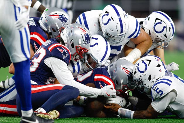 August 13, 2026; Foxborough, Massachusetts, USA; Players scramble for a loose ball during the first half of an NFL, American Football Herren, USA preseason game between the New England Patriots and Indianapolis Colts at Gillette Stadium. (c) CSM - ZUMAc04_ 20260813_zma_c04_037 Copyright: xBurtxGranofskyx